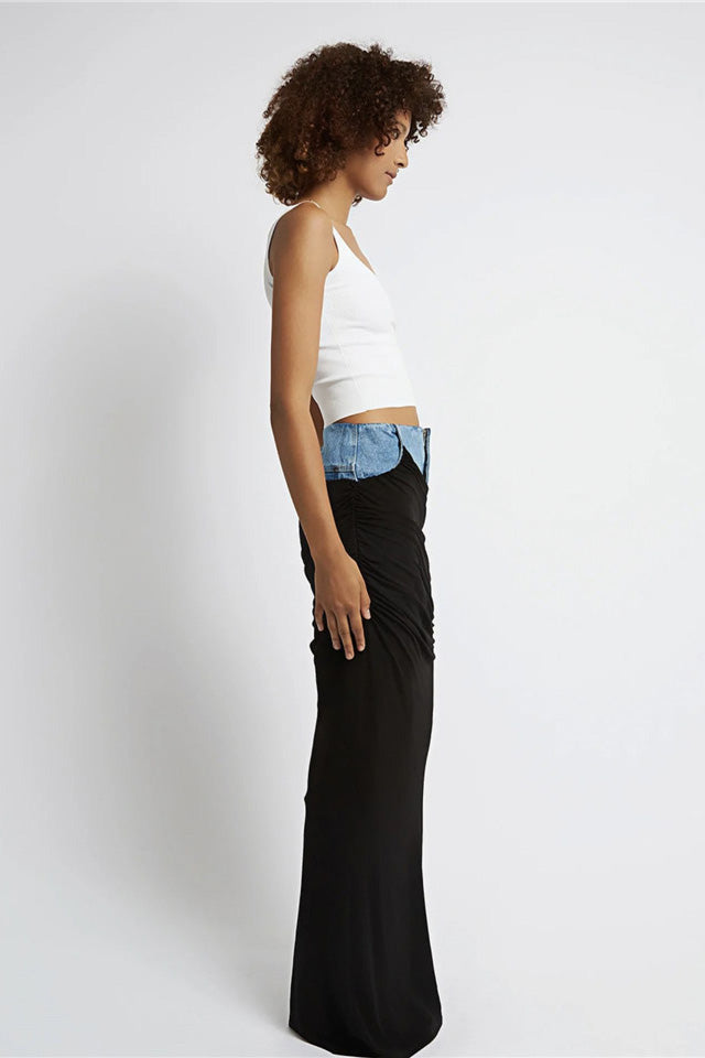 Svart ruched denim kjol